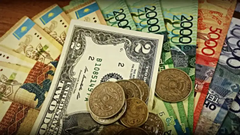 Какой курс тенге по отношению к доллару ожидается на текущей неделе