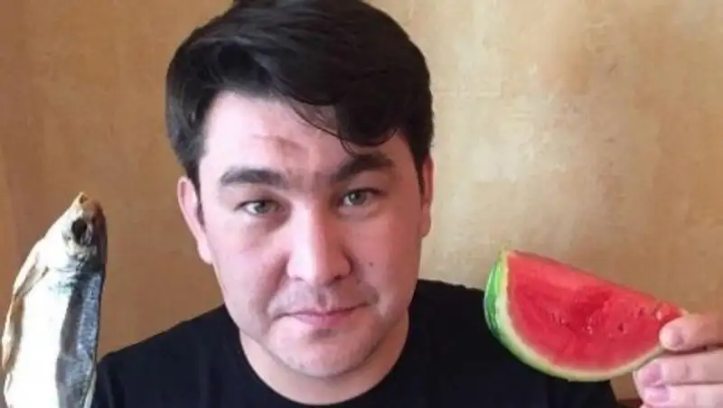 КВНщик Мусагалиев начал получать угрозы из-за шутки о казахском языке