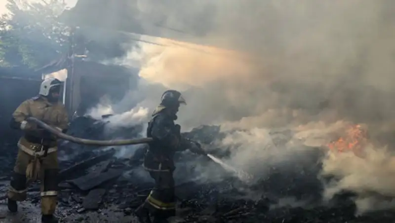 Названы причины последних крупных пожаров в Алматы