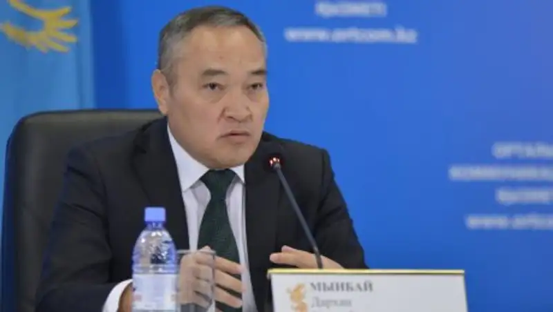 Дархан Мынбай принес присягу депутата