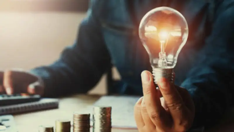 Монополистам рекомендовали не прекращать подачу услуг из-за долгов потребителей