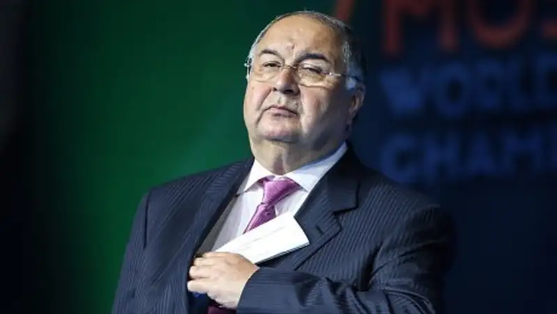 Усманов хочет продать акции английского ФК "Арсенал"