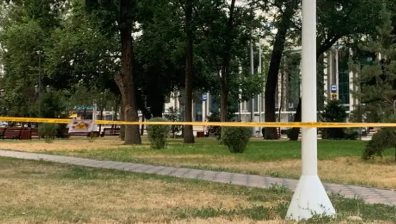 Парки, скверы закрыты в Алматы. Полиция переведена на усиленный режим