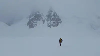Лыжник, попавший под лавину на Шымбулаке, скончался