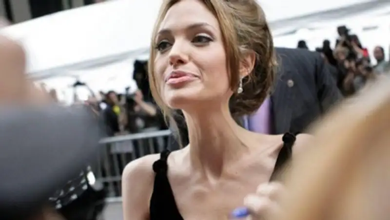 Анджелина Джоли, возможно, смертельно больна