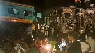 Индия, поезд, столкновение, фото - Новости Zakon.kz от 08.07.2023 12:14