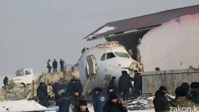 Девушку придавило, она уже не дышала - пассажиры "Bek Аir" вспоминают трагедию