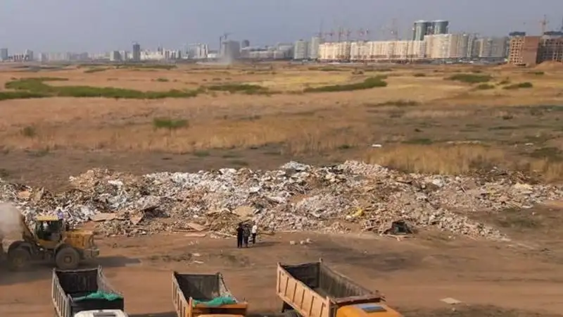 "Мусорный" показ мод прошел в Астане