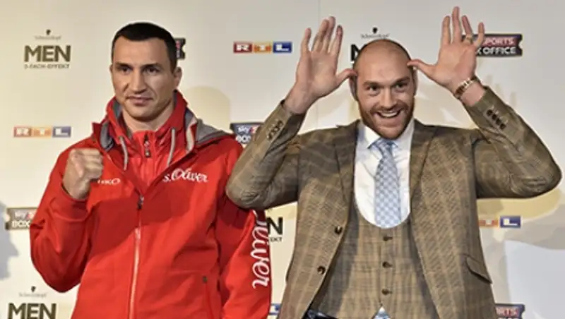 Фьюри предложил Кличко биться на голых кулаках