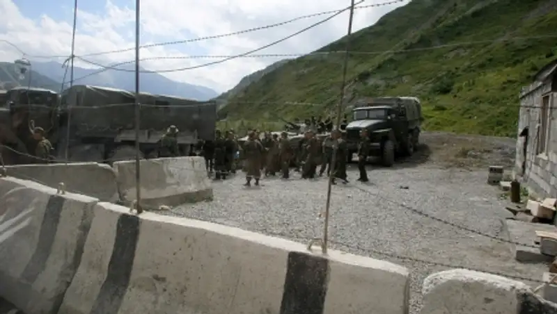 Автобус с военными РФ перевернулся в Южной Осетии, есть жертвы