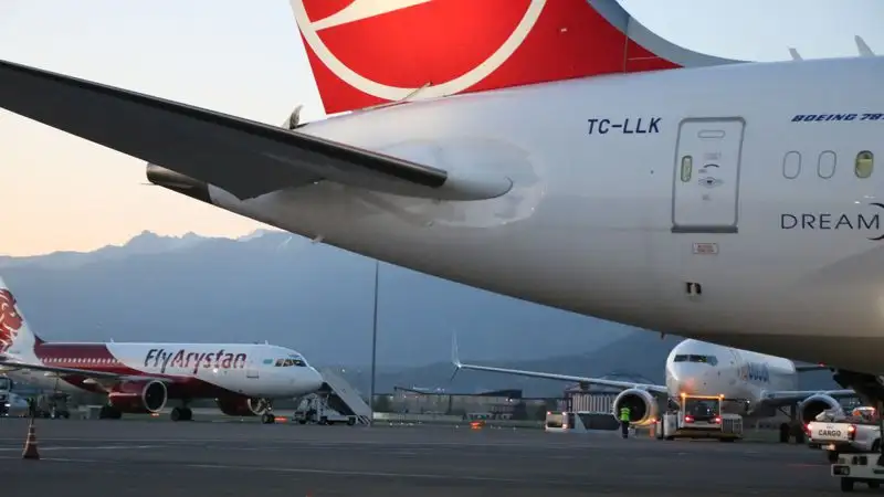 FlyArystan могут привлечь к ответственности за нарушение прав несовершеннолетних