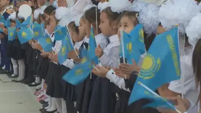 Сколько детей пойдут в первый класс в Астане и какой язык обучения они выбрали, фото - Новости Zakon.kz от 16.08.2023 19:13