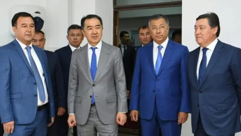 Бакытжан Сагинтаев ознакомился с ходом передислокации госорганов из Шымкента в Туркестан