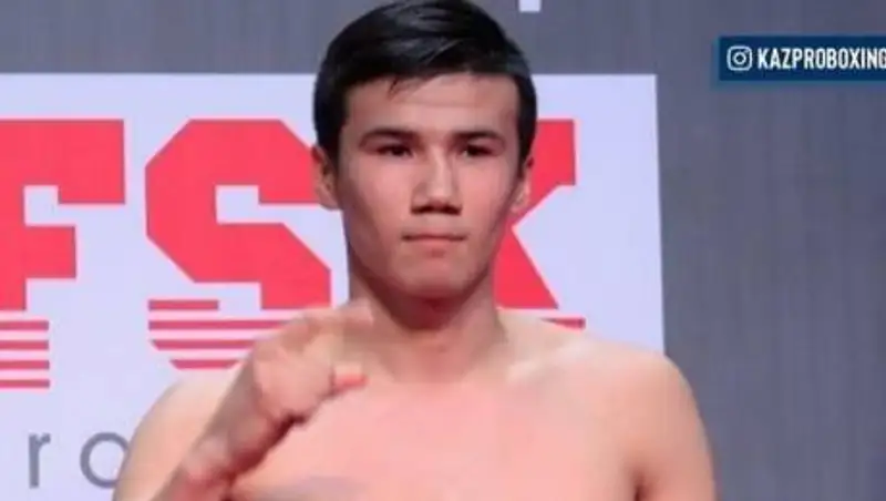 Казахстанский боксер выиграл дебютный бой в США