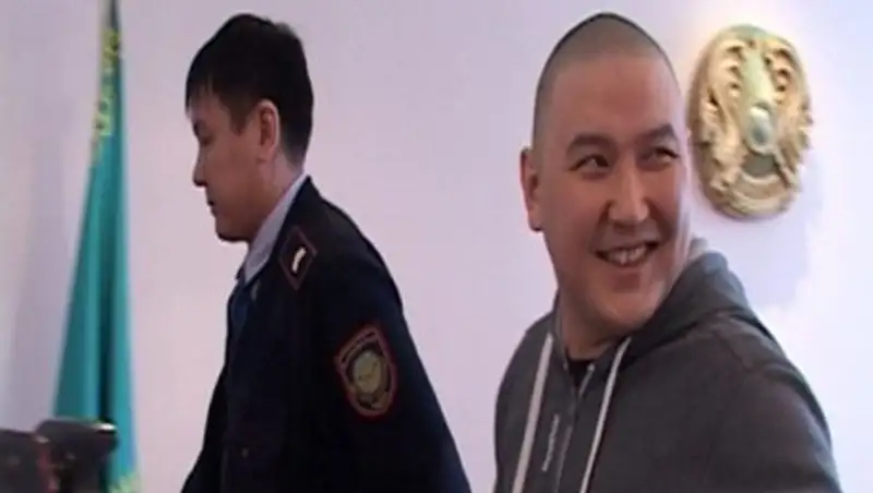 По делу о «костанайской наркомафии» осудили еще одного полицейского