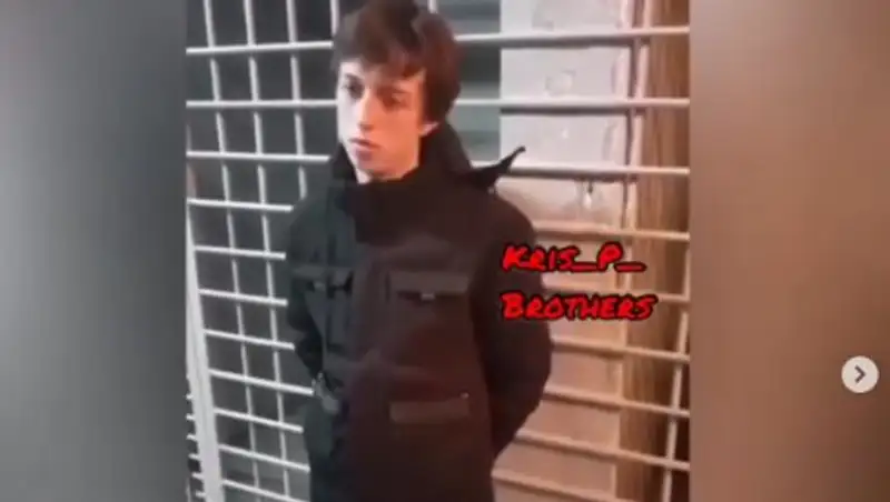 Задержан водитель, загнавший автомобиль Anytime каршеринг в речку