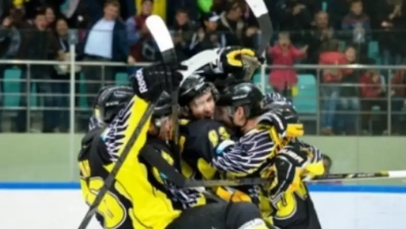 "Сарыарка" забросила в ворота "Рязани" две безответные шайбы