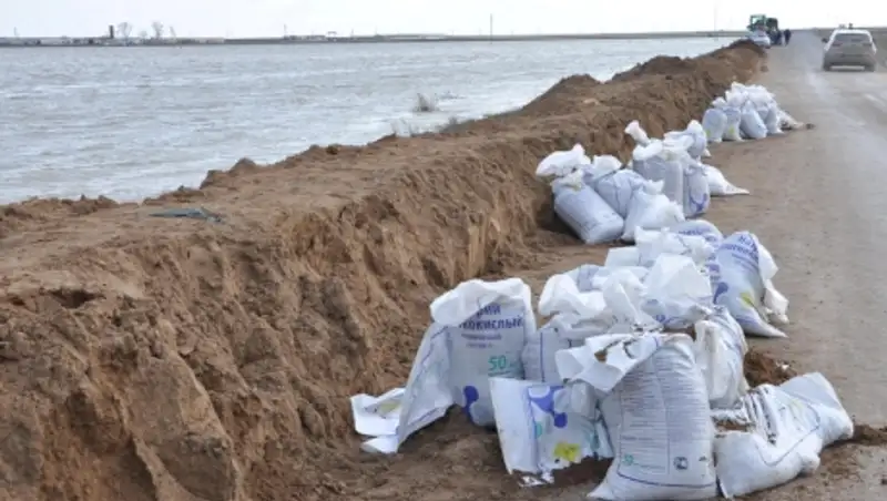 В 11 селах Целиноградского района ведутся работы по противопаводковым мероприятиям