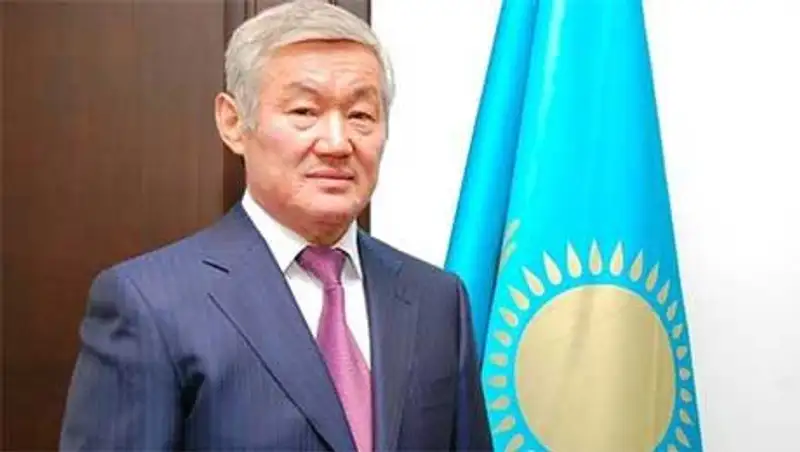 Аким ВКО приглашает оставшихся без работы чиновников ехать в районы