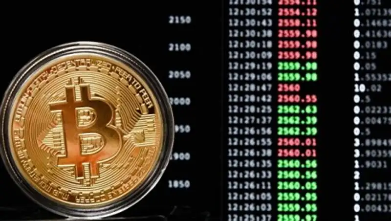 Курс биткоина резко упал