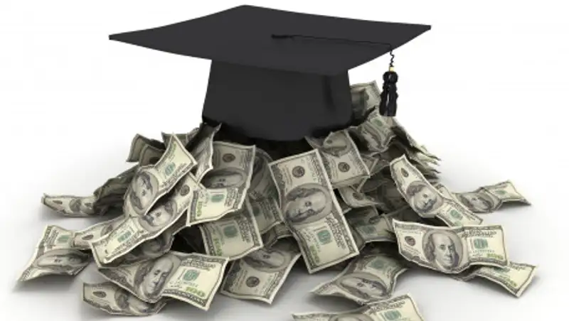 Мошенник брал миллионы за обещание "грантов" в престижные вузы