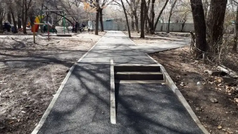 В Алматы отремонтируют и построят более 30 км новых тротуаров