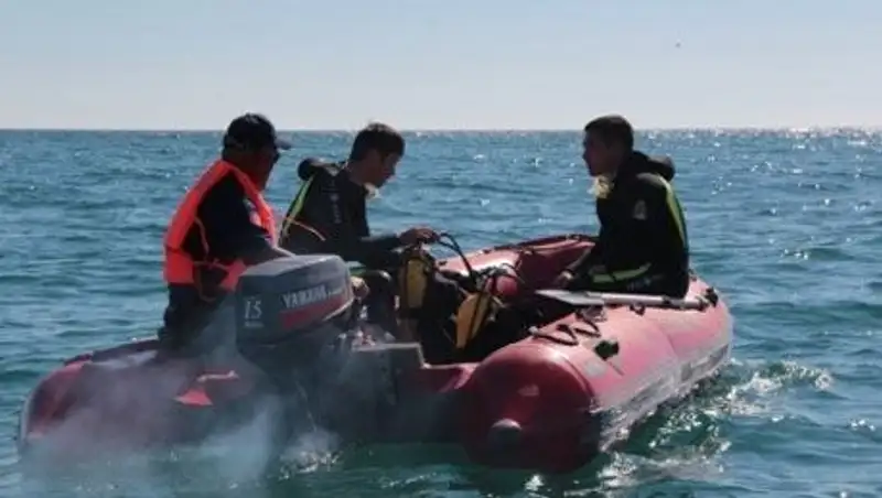 В Мангистауской области спасли двух рыбаков, которых унесло в море