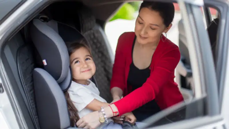 В Яндекс.Такси в Алматы теперь можно заказать машину с детским креслом