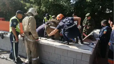 Погиб мужчина, пострадал подросток: несчастный случай произошел в Усть-Каменогорске, фото - Новости Zakon.kz от 28.07.2022 13:17