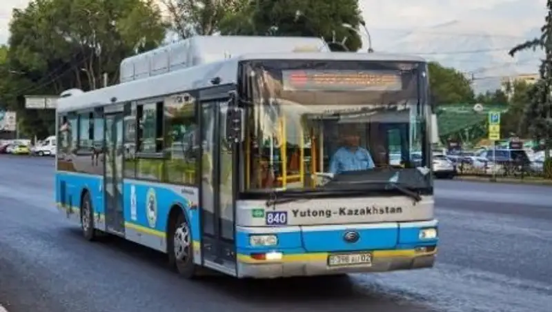 На 1,4 млн тенге оштрафовали в Алматы водителей автопарков за провоз безбилетных пассажиров 