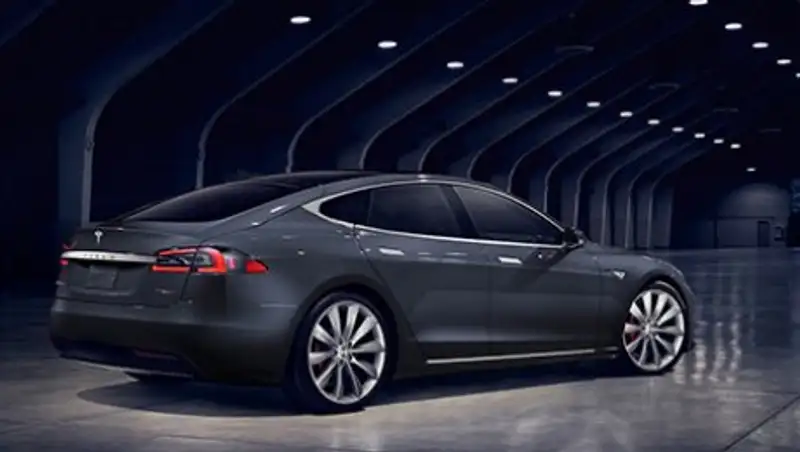 Tesla усовершенствует свой автопилот