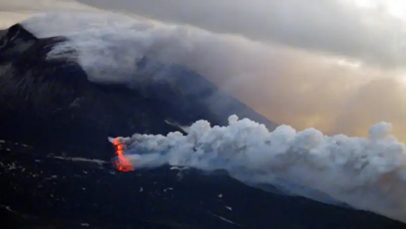 На Сицилии проснулся вулкан Этна