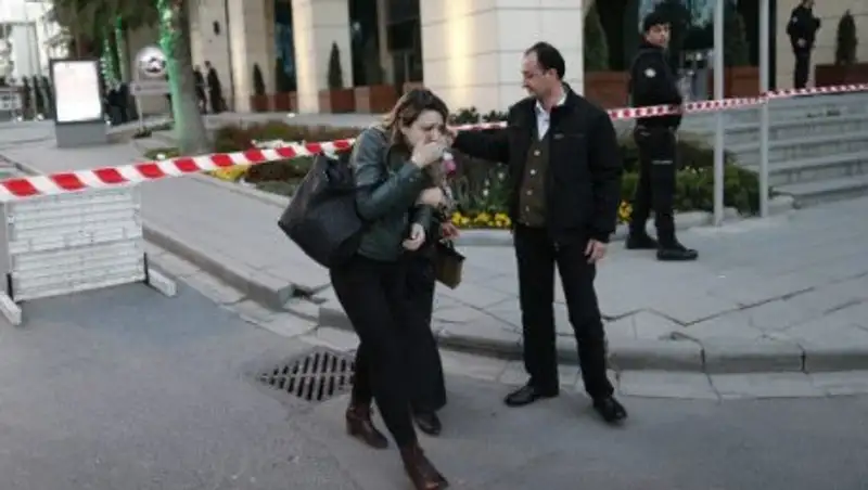 В Сети появилось видео с места стрельбы в Стамбуле