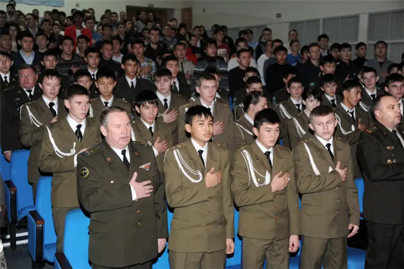 Быть патриотом своей Родины - это носить Казахстан в своем сердце Быть патриотом своей Родины - это носить Казахстан в своем сердце, фото - Новости Zakon.kz от 20.11.2013 01:57