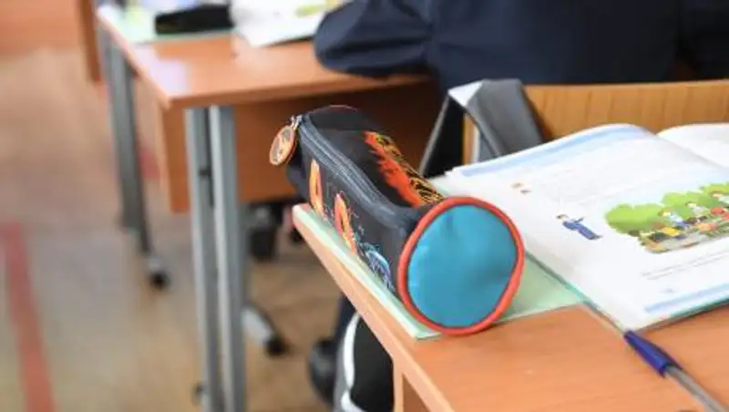 Школьники болеют из-за нестандартного расположения окон в Атырауской области