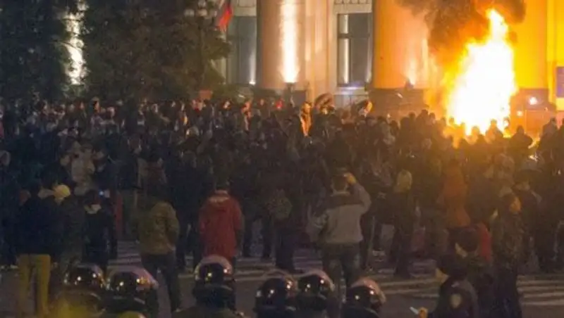 В Харькове началась "антитеррористическая операция"