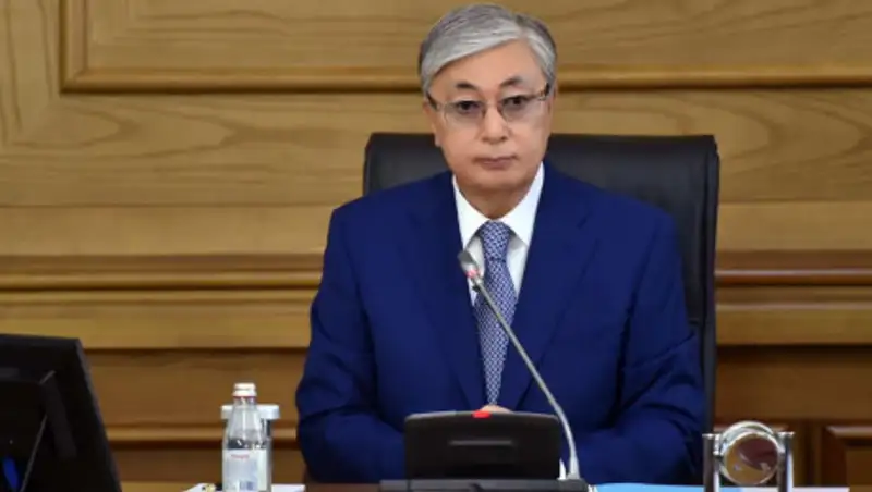 Токаев выступит с обращением к казахстанцам в 14.00