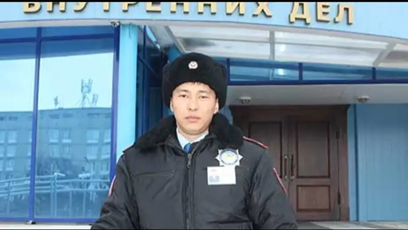 В Костанае полицейский защитил девочку и задержал ее обидчика