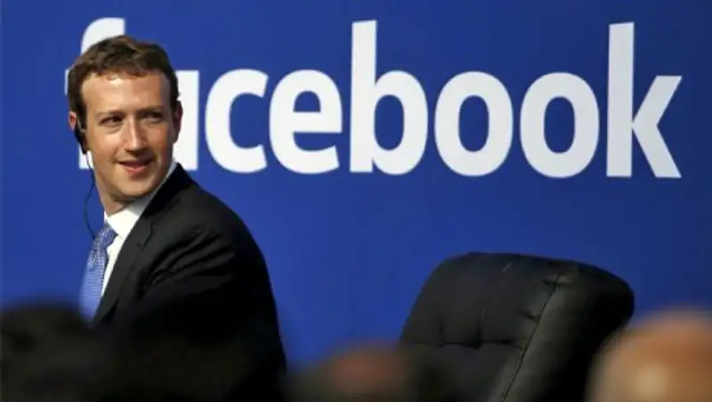 Цукерберг решил построить на базе Facebook мировую социальную инфраструктуру