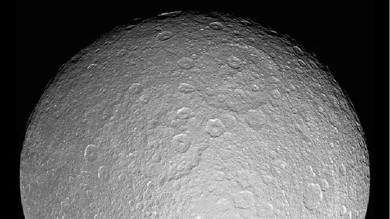 Китайские ученые выявили ранее неизвестный минерал в образцах лунного грунта