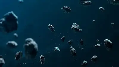 кусочки метеора в воде, фото - Новости Zakon.kz от 25.06.2023 14:51