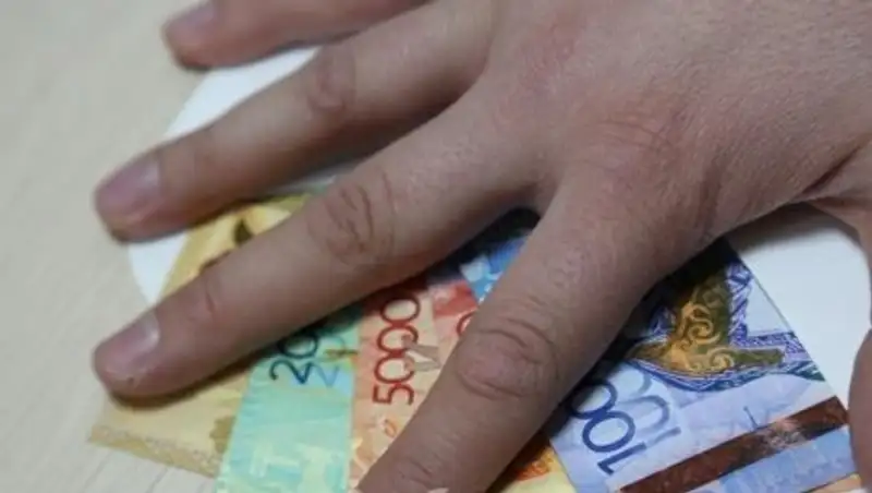 За взятку экс-замакима Рудного приговорили к 8 годам заключения