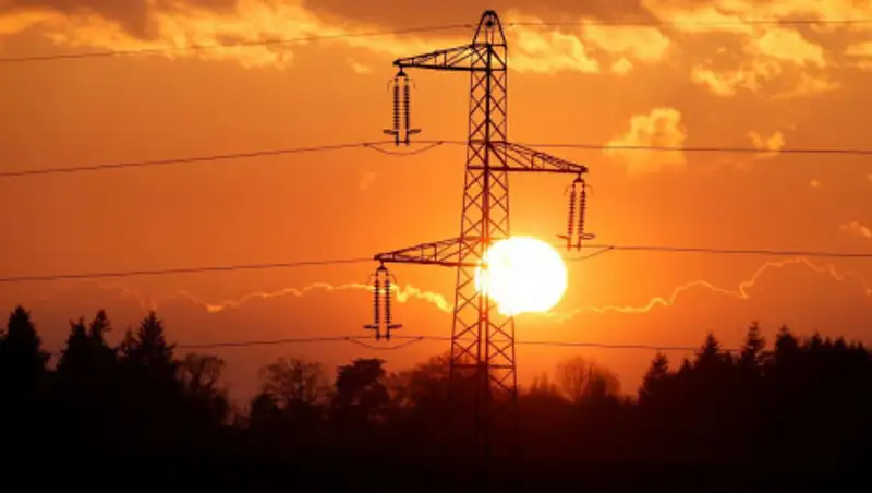 Депутат: Ситуация по снижению тарифов на электроэнергию напоминает пинг-понг