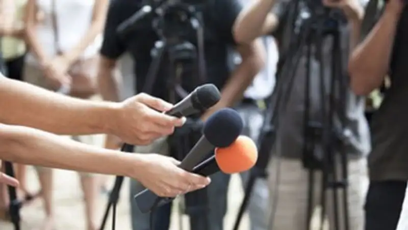 Глава МВД РК дал указание о неукоснительном соблюдении прав журналистов