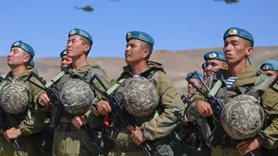 Как должны действовать военнослужащие при хищении оружия и боеприпасов, фото - Новости Zakon.kz от 25.09.2023 12:14