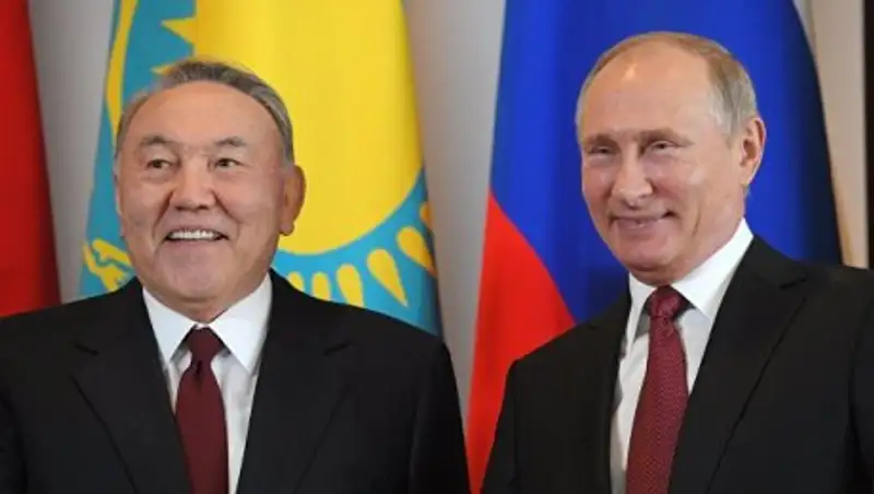 Назарбаев обсудил поездку в США с Путиным