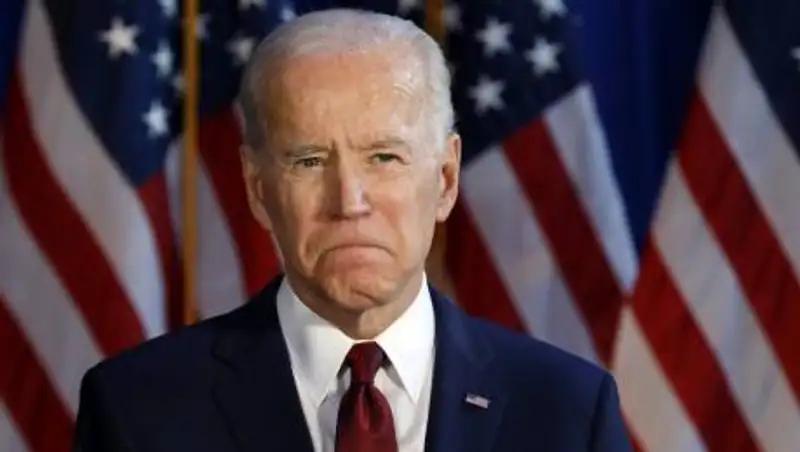 Байден обвинил Facebook в том, что он "убивает людей"