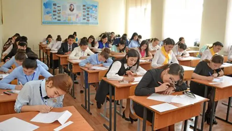 Таразда Т&#1241;уелсіздік тойына арнал&#1171;ан м&#1199;ш&#1241;йра &#1257;тті