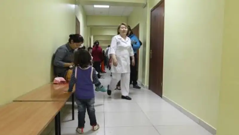 В Алматы мужчина обворовывал посетителей медцентров