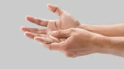 руки, фото - Новости Zakon.kz от 25.06.2023 09:41